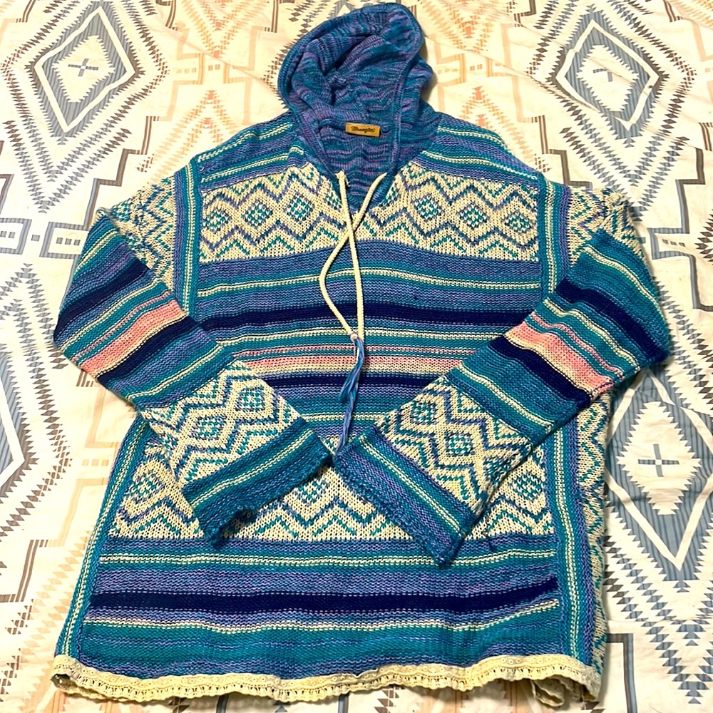 Wrangler hooded sweater